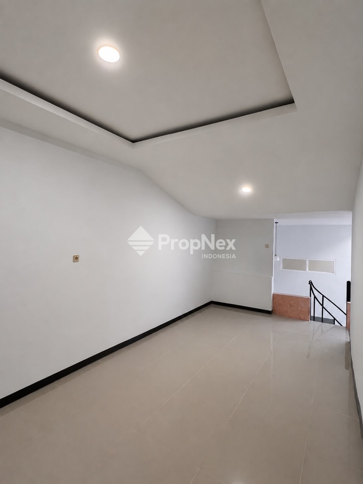 Rumah Nginden Intan Timur - Tengah Kota Surabaya — foto 10